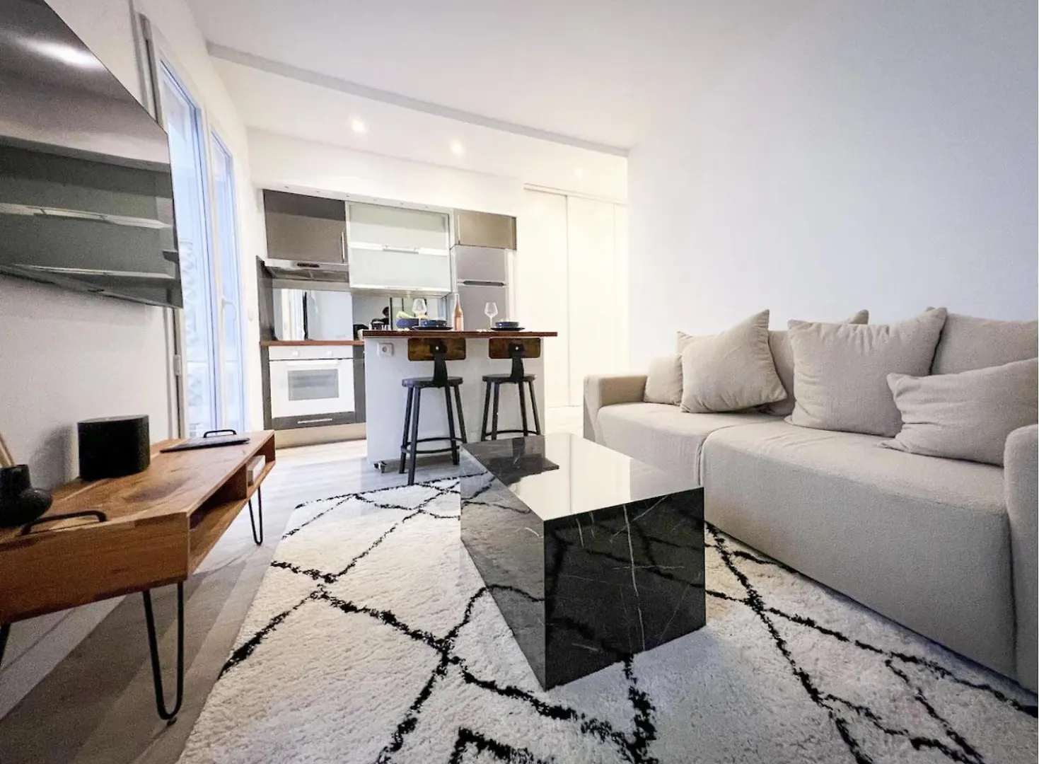 Luxueuse Avec Jardin Privatif Et Jacuzzi Apartamento